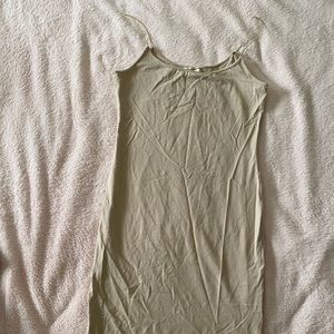 Basic spaghetti strap dress